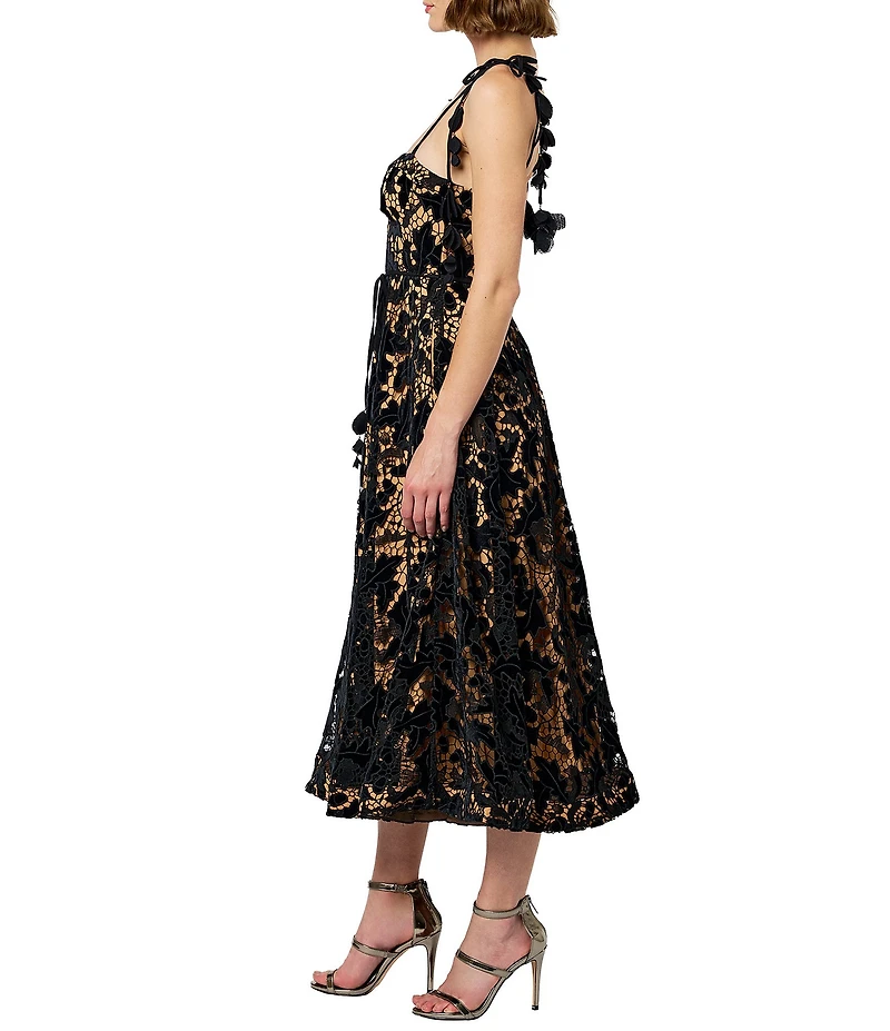 CIEBON Laurina Floral Textured Sweetheart Neck Sleeveless Velvet Lace Midi Dress