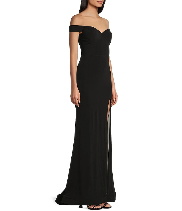 City Vibe Off-The-Shoulder Lace-Up Back Long Dress | Pueblo Mall