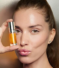 Clarins Lip Comfort Oil Hydrating and Plumping Lip Oil