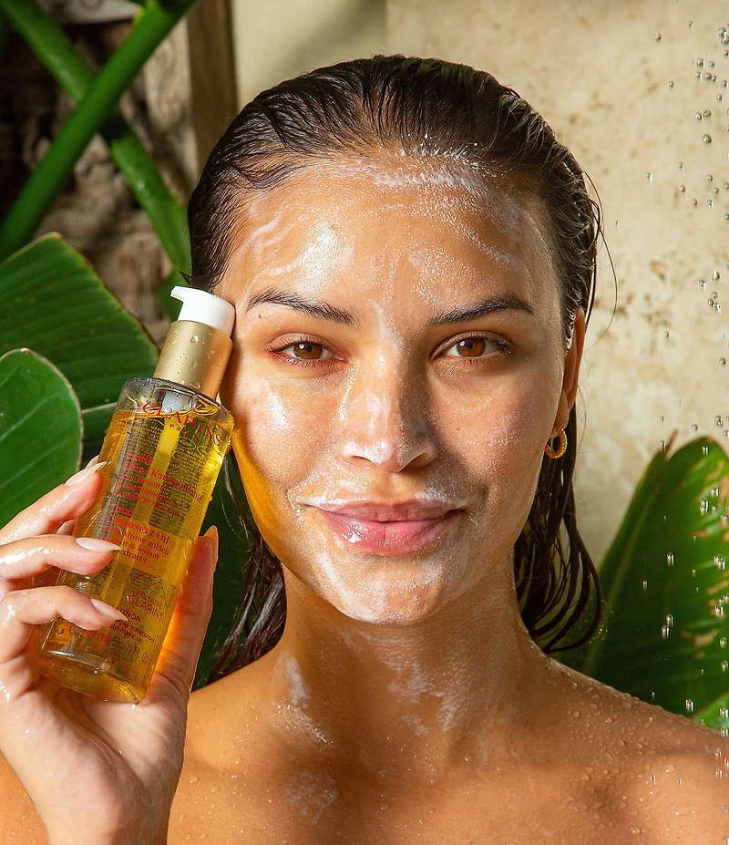 Clarins Total Cleansing Oil and Makeup Remover