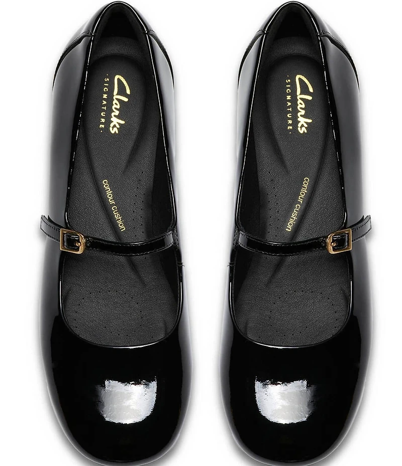 Clarks Signature Daiss 30 Bar Patent Leather Mary Jane Block Heel Pumps