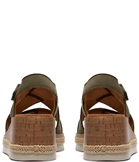 Clarks Signature Kidiki Sun Nubuck Suede Wedge Sandals