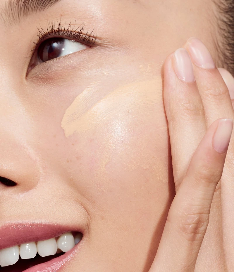 Clinique Even Better Clinical™ Vitamin Makeup Broad Spectrum SPF 45 Foundation