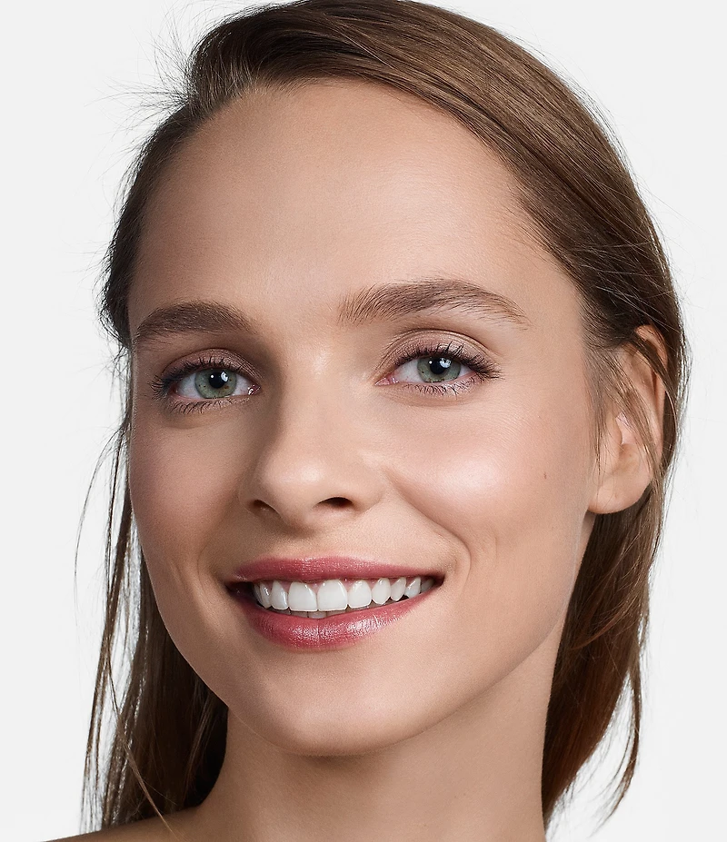 Clinique Even Better Refresh™ Hydrating and Repairing Makeup Foundation