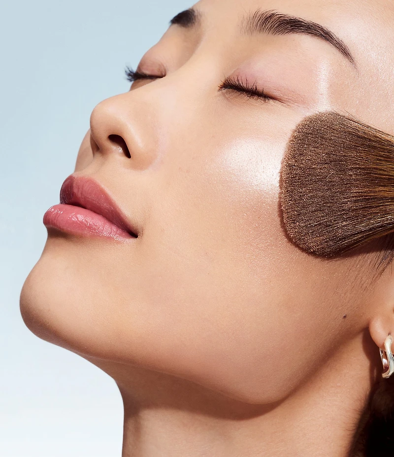 Clinique True Highlight™ Weightless Illuminator Highlighter