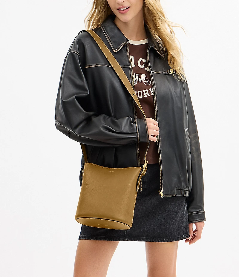 COACH Bleecker Bucket Bag 21