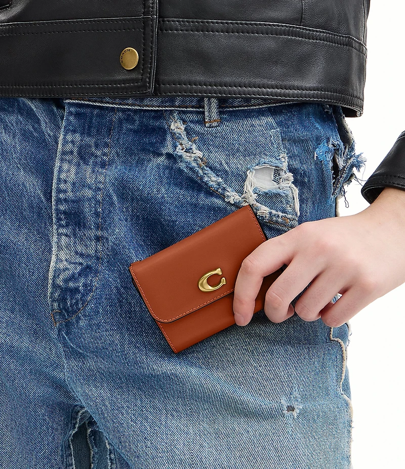 COACH Essential Card Holder Wallet
