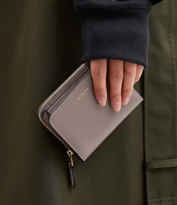 COACH New York Billfold Wallet