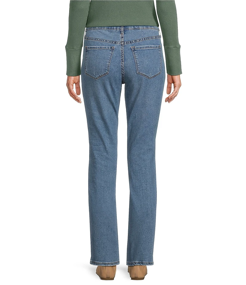 Code Bleu Petite Size Chelsea Straight Leg 5-Pocket Stretch Jeans