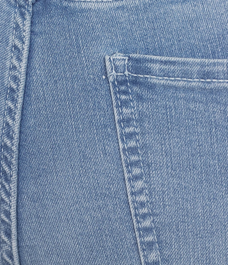 Code Bleu Plus Size Soho Mid Rise Embroidered Fray Roll-Cuff Hem Capri Jeans