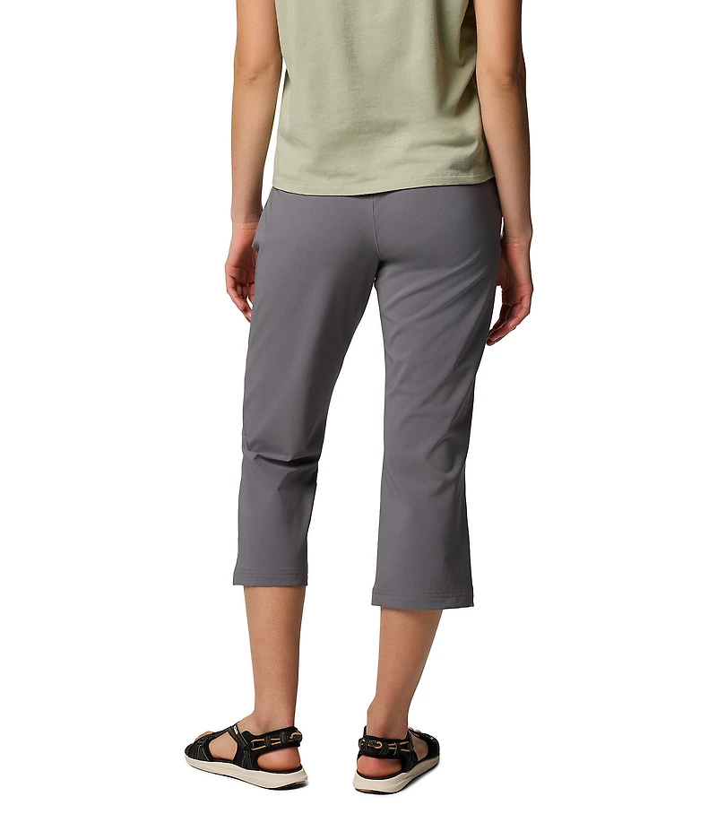 Columbia All Seasons Pull-On Slim Leg Capri Pants