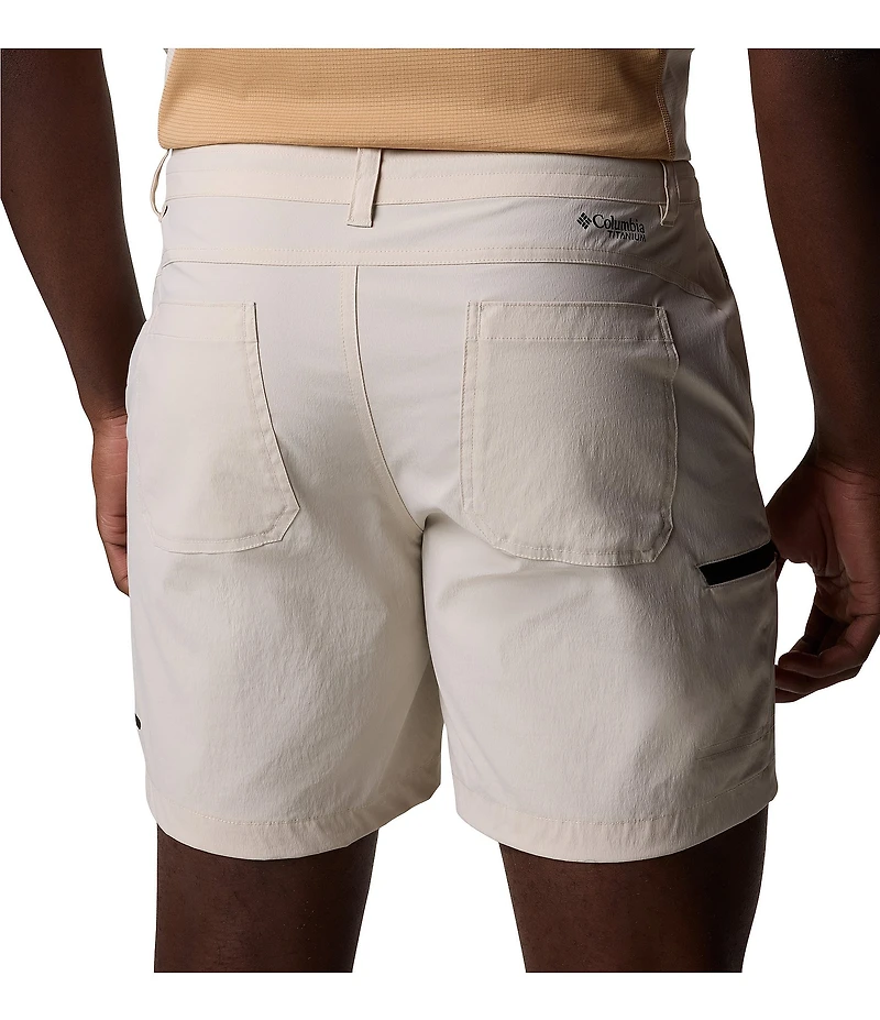 Columbia Wanoga Lightweight 9#double; Inseam Shorts