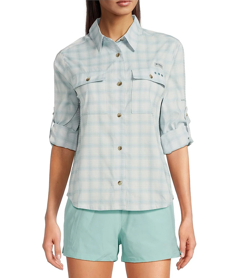 Columbia Women's PFG Wildcast Performance Yarn Dye Plaid Print Long Sleeve Button Front Shirt