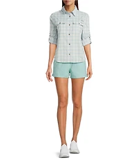 Columbia Women's PFG Wildcast Performance Yarn Dye Plaid Print Long Sleeve Button Front Shirt