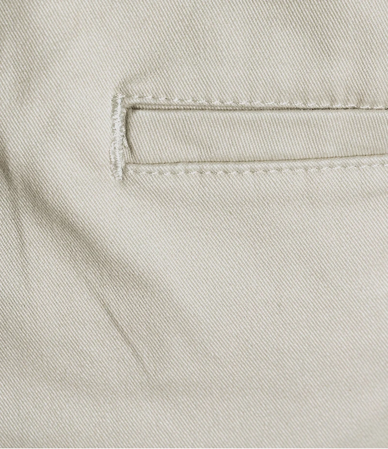 Cremieux Blue Label CMX Tailored Fit Flat Front Stretch 7#double; Inseam Shorts