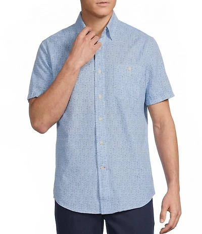 Cremieux Blue Label Fish Print Seersucker Performance Short Sleeve Button Front Woven Shirt