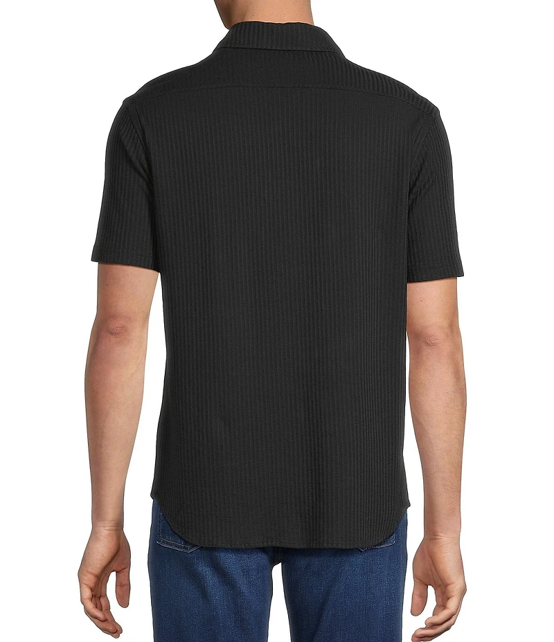 Cremieux Blue Label Solid Seersucker Short Sleeve Button Front Shirt