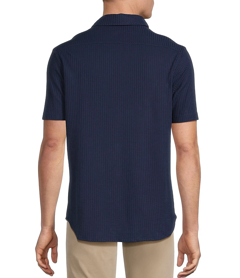 Cremieux Blue Label Solid Seersucker Short Sleeve Button Front Shirt