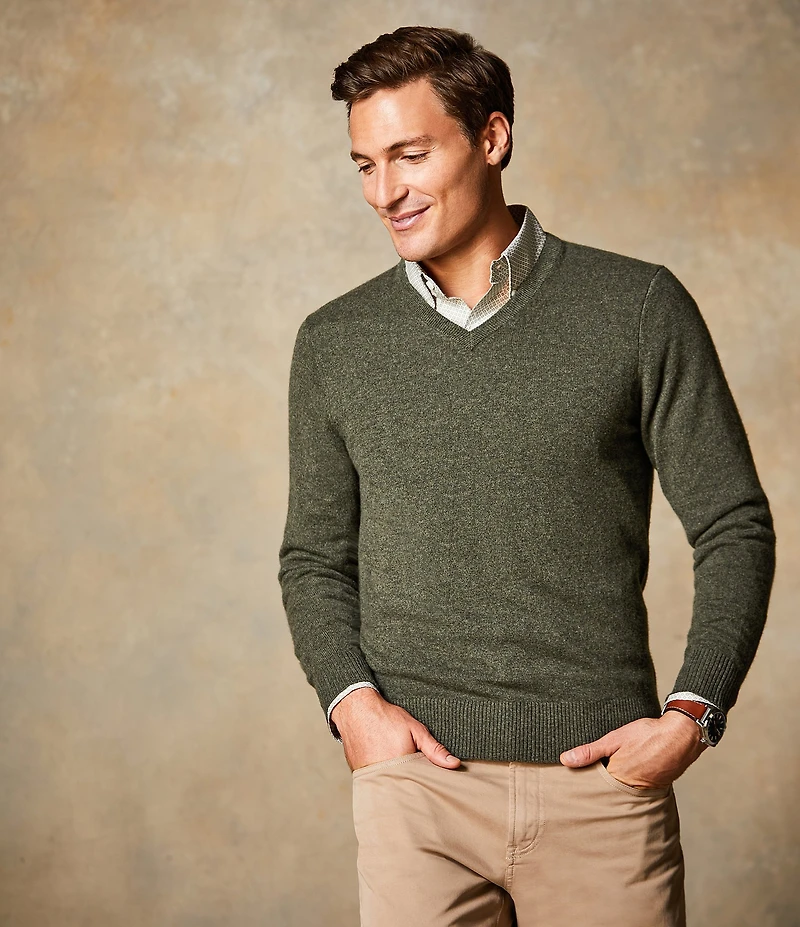Cremieux Blue Label V-Neck Cashmere Sweater