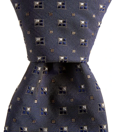 Cremieux Diamond Neat Print 3 1/4#double; Silk-Blend Tie