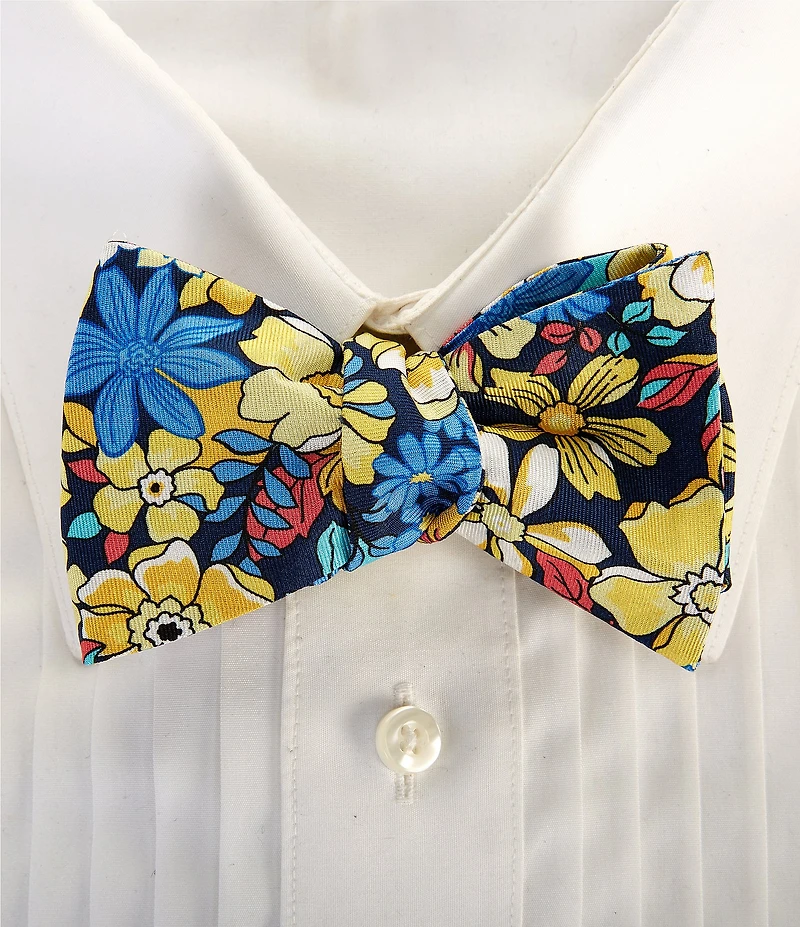 Cremieux Floral Print Woven Silk Bow Tie