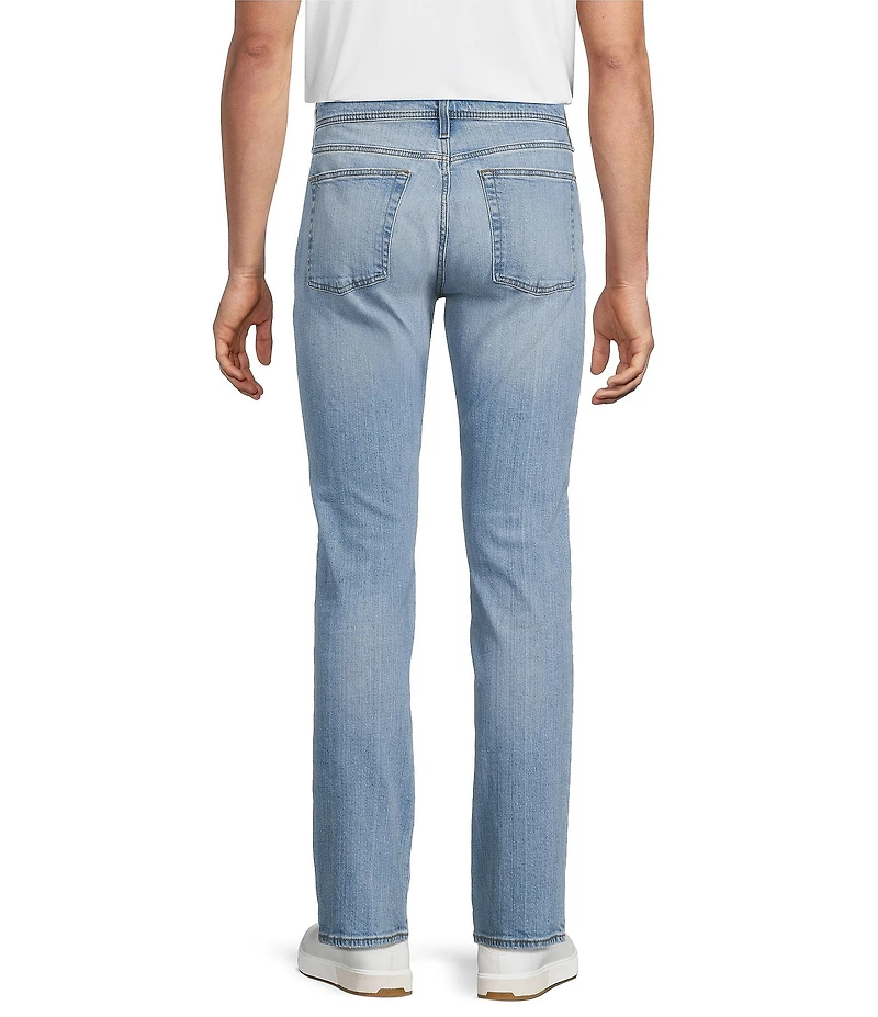 Cremieux Premium Denim Straight Light Wash Stretch Jeans