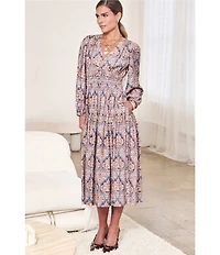 Current Air Medallion Print V-Neck Long Sleeve Pleated Midi Dress