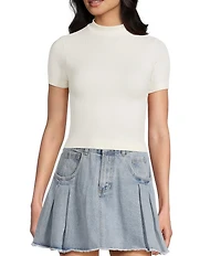 C&V Chelsea & Violet Mock Neck Seamless Knit Crop Top