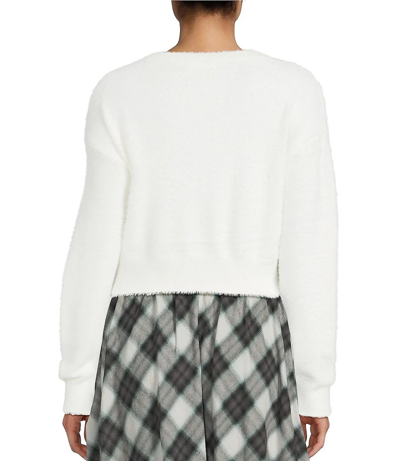 C&V Chelsea & Violet V-Neck Eyelash Sweater