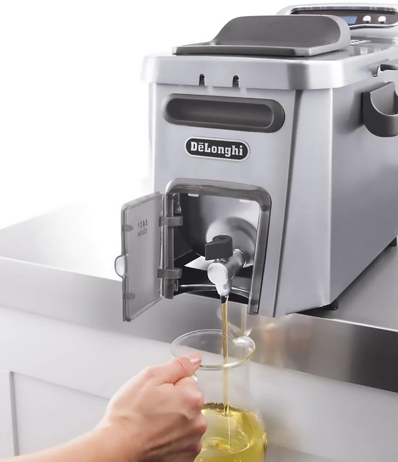 DeLonghi Livenza Deep Fryer with EasyClean System
