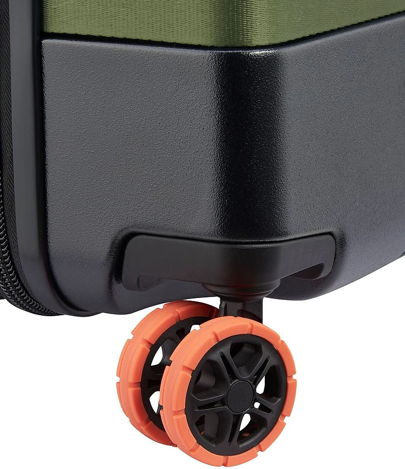 Jeep Medium Expandable Spinner Hard-Side Luggage
