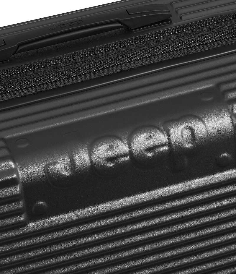 Jeep Medium Expandable Spinner Hard-Side Luggage