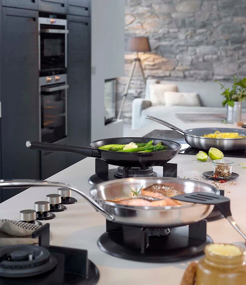 Demeyere Atlantis Proline 7 Collection 7.9-inch Stainless Steel Frying Pan