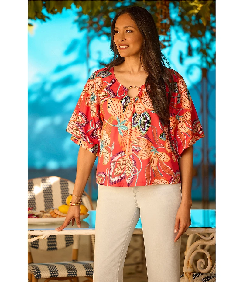 Democracy Floral Metal Ring V-Neck Elbow Sleeve Top
