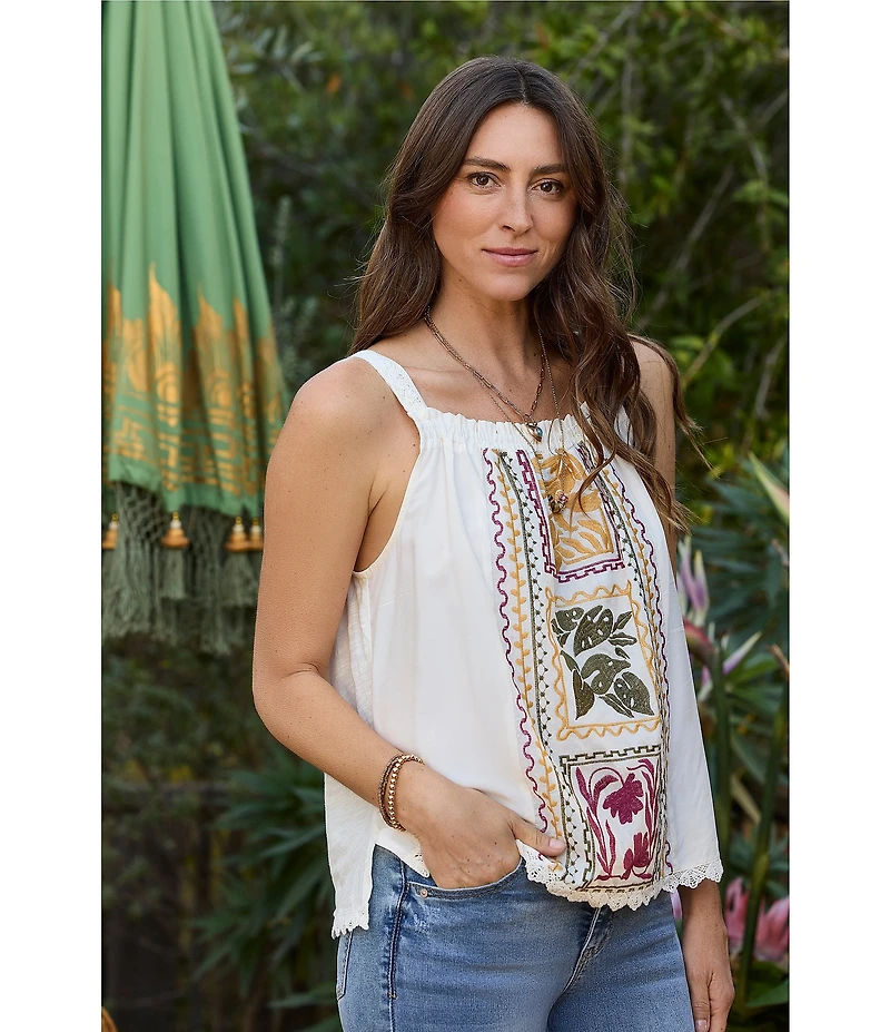 Democracy Mixed Media Embroidered Ruched Square Neck Sleeveless Scalloped Lace Hem Tank Top