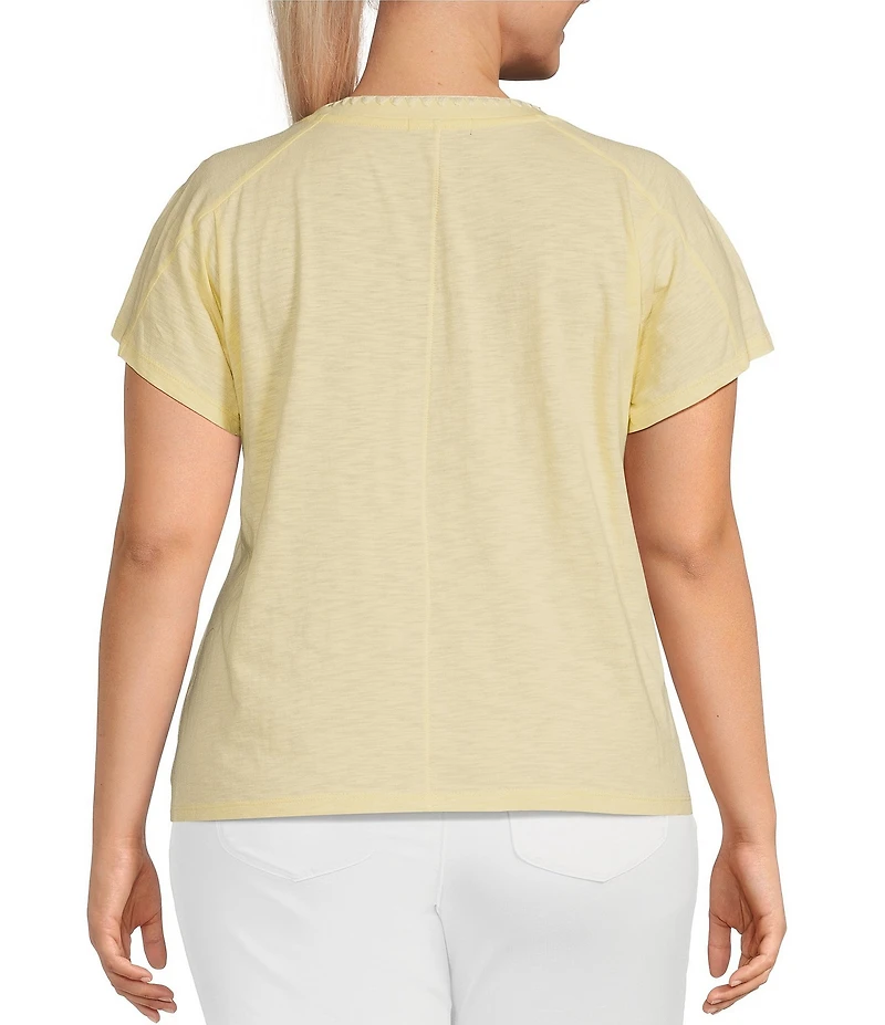 Democracy Plus Size Embroidered #double;Make Lemonade#double; Pocket Tee