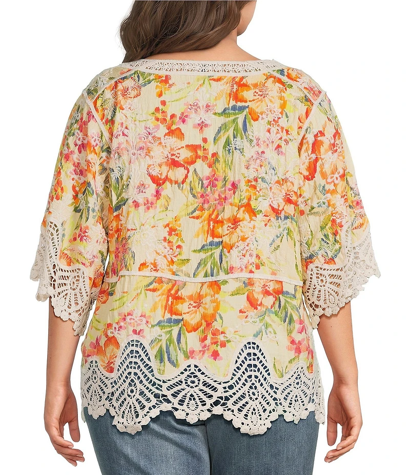 Democracy Plus Size Floral V-Neck 3/4 Sleeve Crochet Peplum Top
