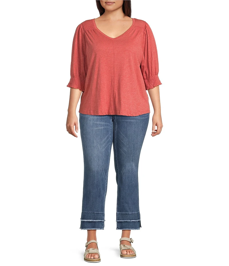Democracy Plus Size Solid Relaxed Knit V-Neck Elbow Sleeve Top