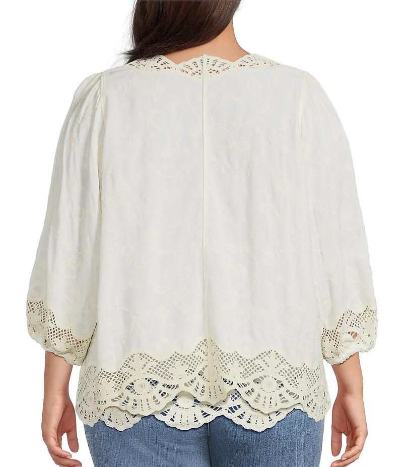 Democracy Plus Size Woven 3/4 Blouson Sleeve Crochet Framing Open-Front Crop Jacket
