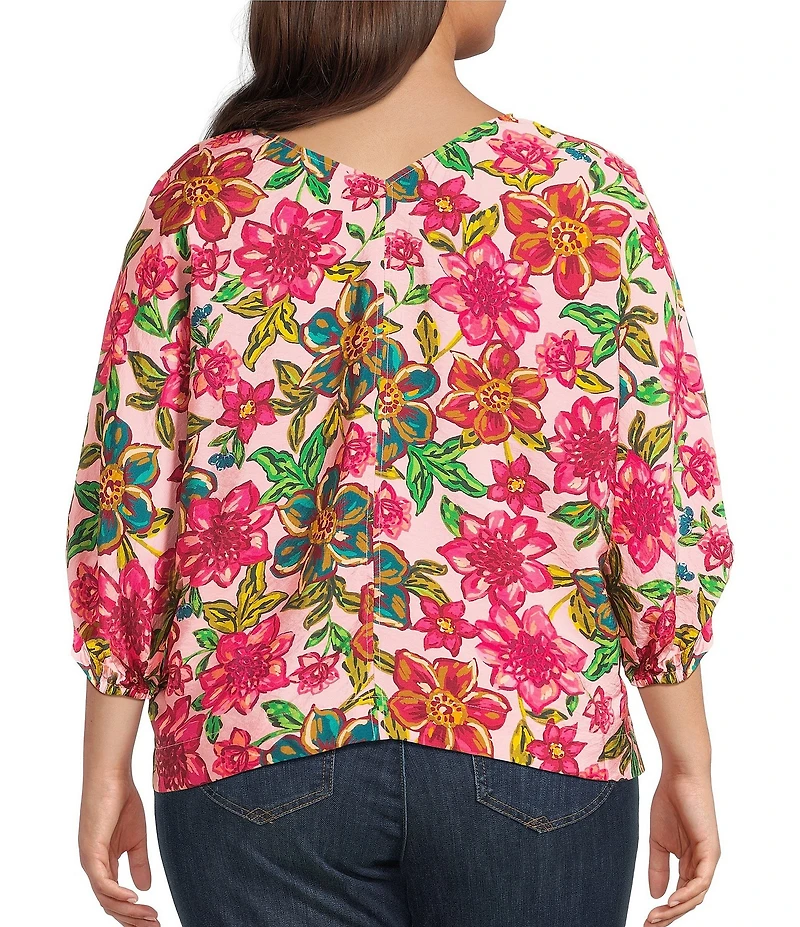 Democracy Plus Size Woven Floral V-Neck 3/4 Kimono Sleeve Shirttail Hem Top