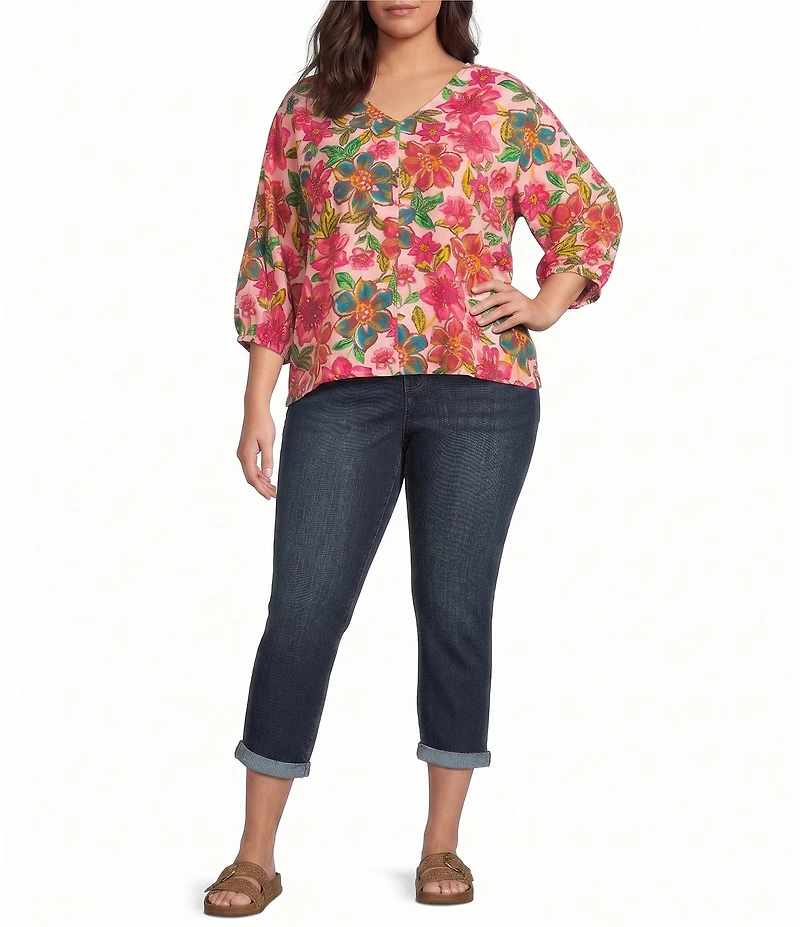 Democracy Plus Size Woven Floral V-Neck 3/4 Kimono Sleeve Shirttail Hem Top