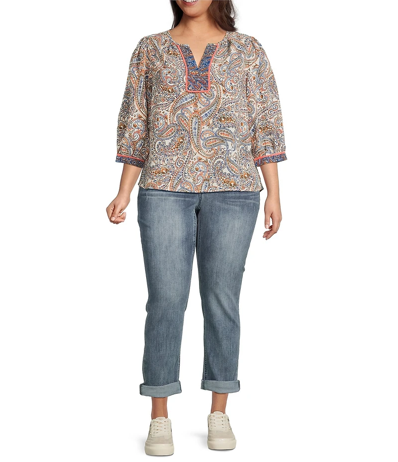Democracy Plus Size Woven Paisley Floral Split V-Neck 3/4 Sleeve Top