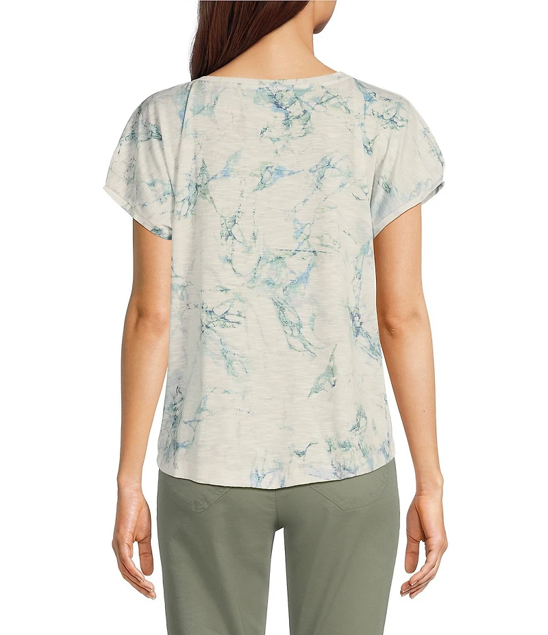 Democracy Petite Size Printed Scoop Neck Short Sleeve Twist Front Hem Knit Top