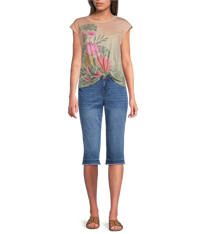 Democracy Scoop Neck Cap Sleeve Placement Print Knit Tee Top