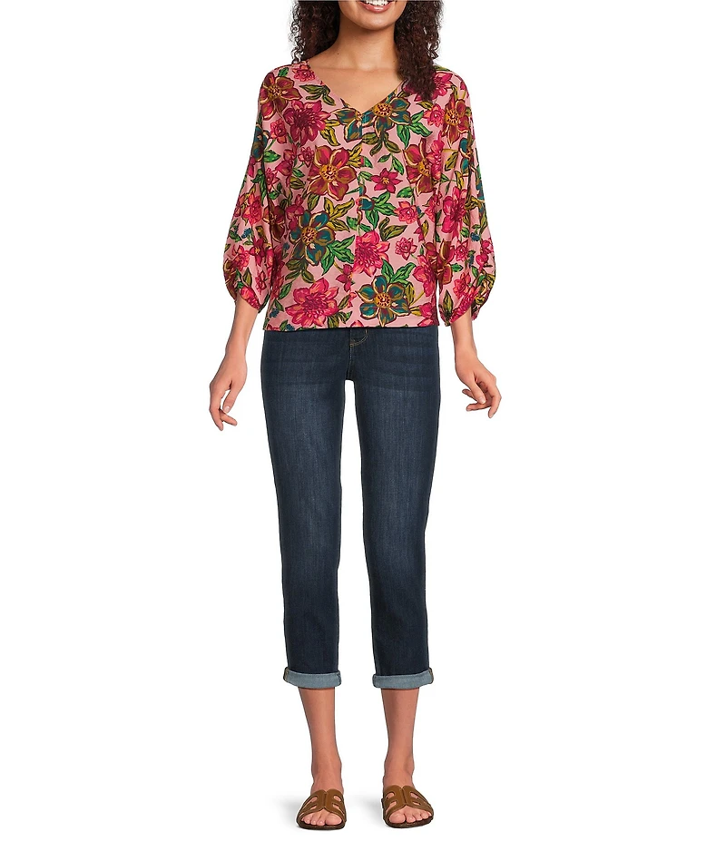 Democracy Woven Floral V-Neck 3/4 Kimono Sleeve Shirttail Hem Top