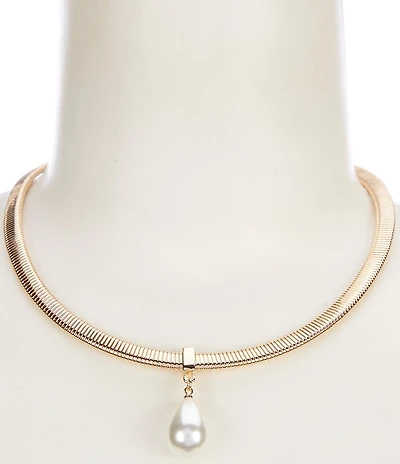 Dillard's Omega Pearl Teardrop Charm Short Pendant Necklace