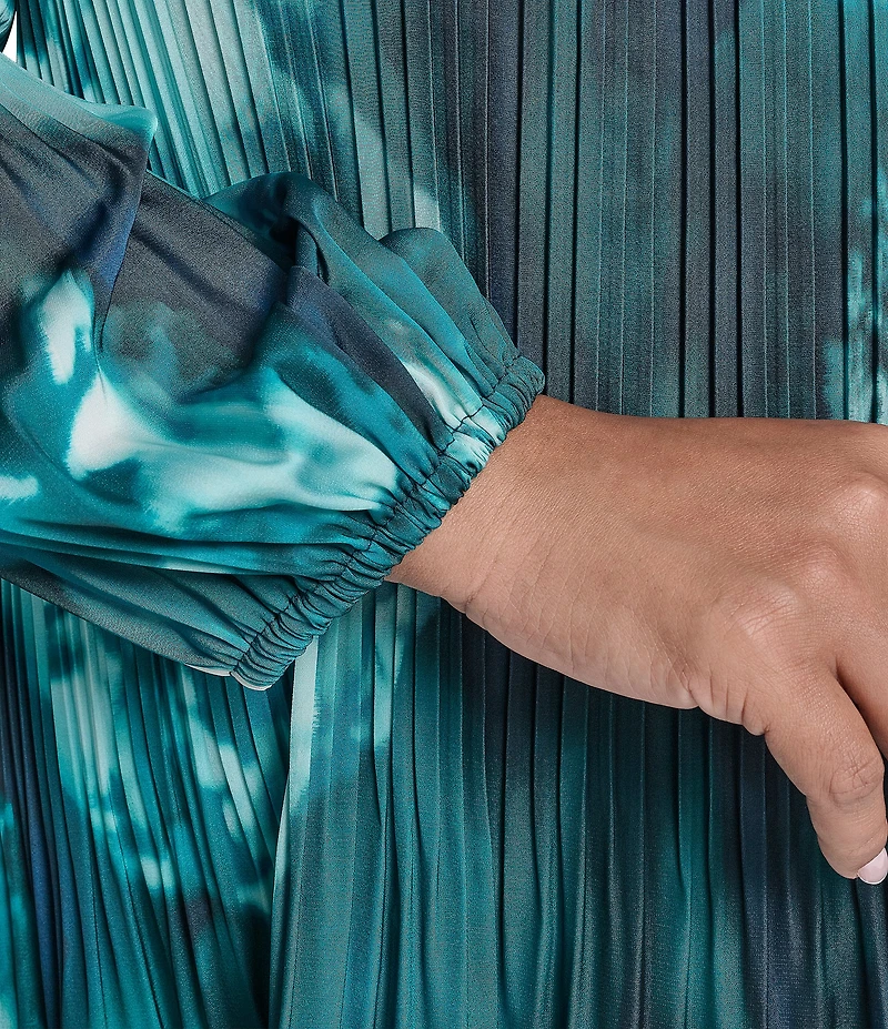 DKNY by Donna Karan Plus Size Printed Charmeuse Round Neck Long Sleeve Pleated Shift Dress