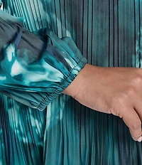 DKNY by Donna Karan Plus Size Printed Charmeuse Round Neck Long Sleeve Pleated Shift Dress