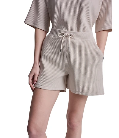 DKNY Sport by Donna Karan Coordinating Tech Ottoman Mid-Rise 4#double; Shorts