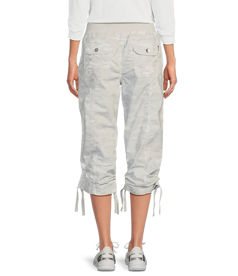 DKNY Sport by Donna Karan Peached Poplin Ribbed Waist Camo Print Convertible Cinched Cargo Capri Pull-On Pant